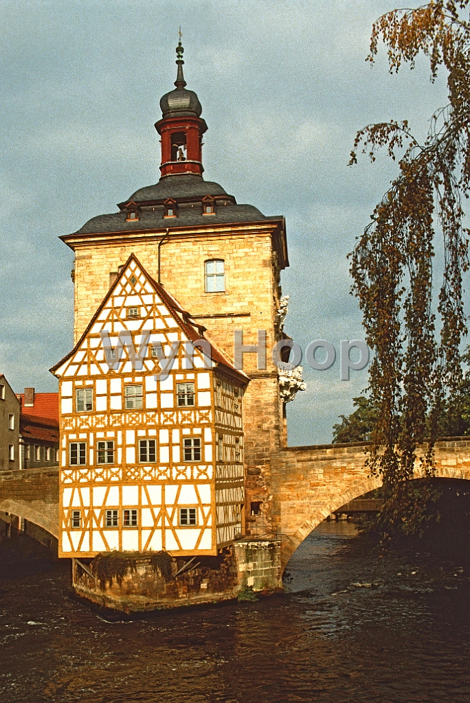 Main Bamberg altes Rathaus_2.jpg - Das "Alte Rathaus" in Bamberg